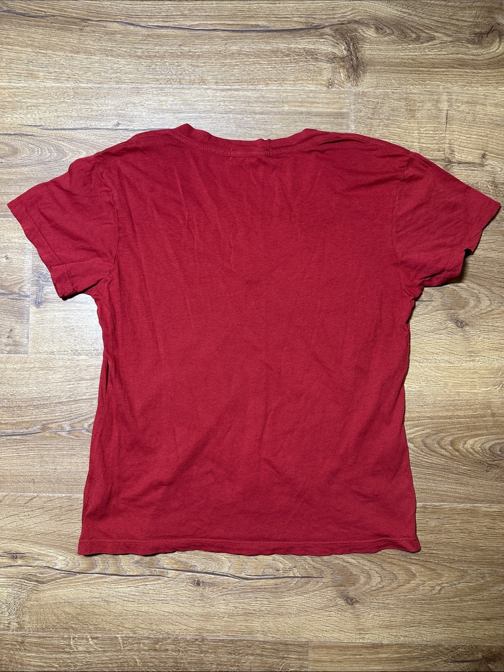 perfectwhitetee 100% Cotton Red V-Neck Short Sleeve Tee Small - Picture 4 of 7